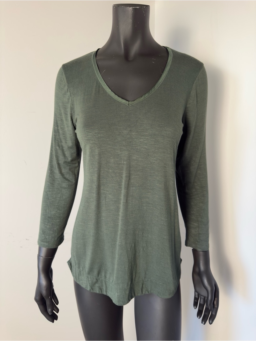 324. Anthropologie pure + good Classic V-Neck Long Sleeve Top - Olive Green
